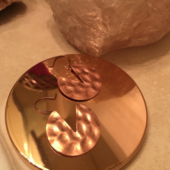 🌻4/$25🌻 Boho Dangling Earrings - Picture 2 of 3